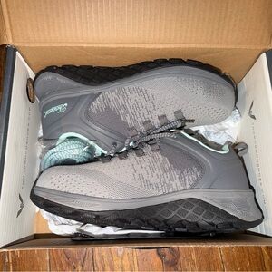 Altra Teal and Gray Women's Shoes